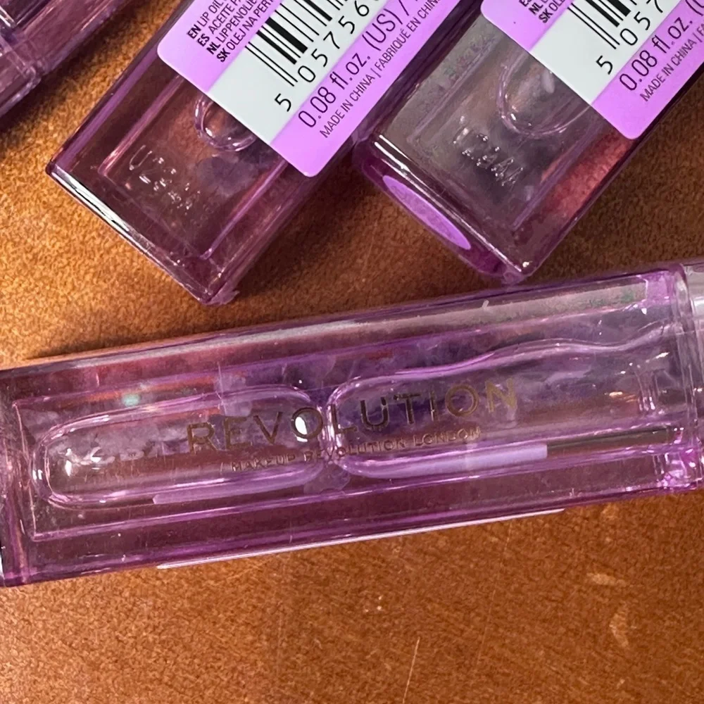 Revolution Crystal Aurora Lip Oil